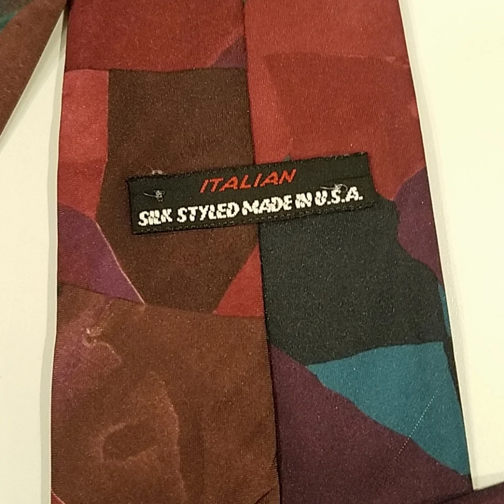 Italian Men's Tie Silk Abstract Shapes Purple Blue Styled Made in USA